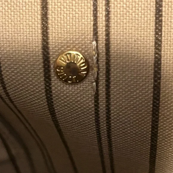 Pre-owned Louis Vuitton Neverfull MM - good condition - Picture 6 of 11